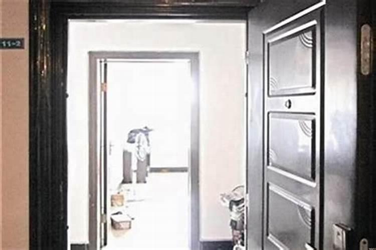 大门正对着主房门好吗?