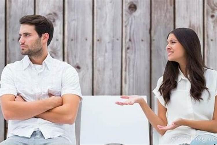 梦见前男友和他老婆要离婚 梦见妻子要离婚是什么意思