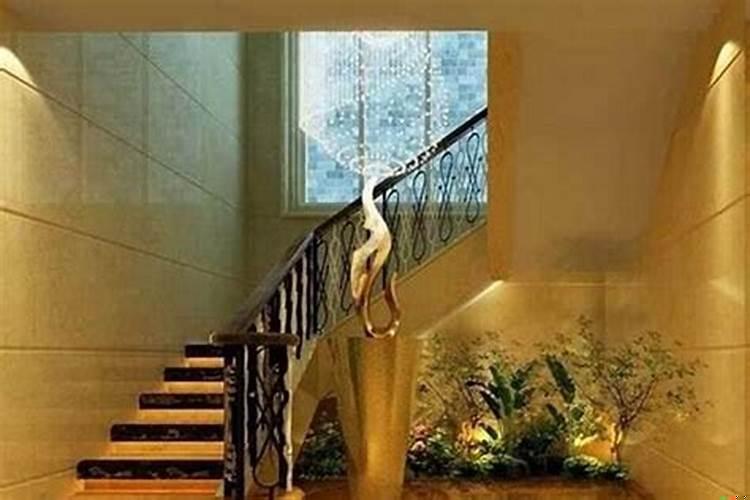 家里楼梯级数风水