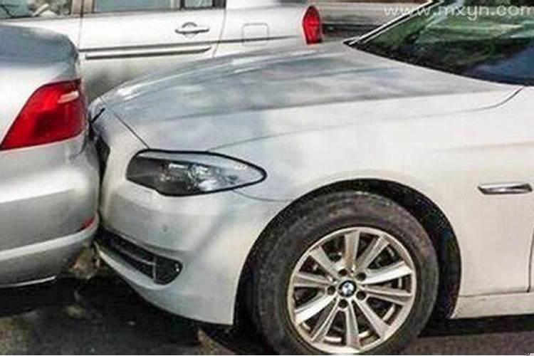 孕期梦到和老公吵架摔东西，梦见我和爱人吵架是什么意思