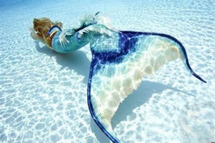 女生梦到美人鱼（梦见美人鱼是什么意思）