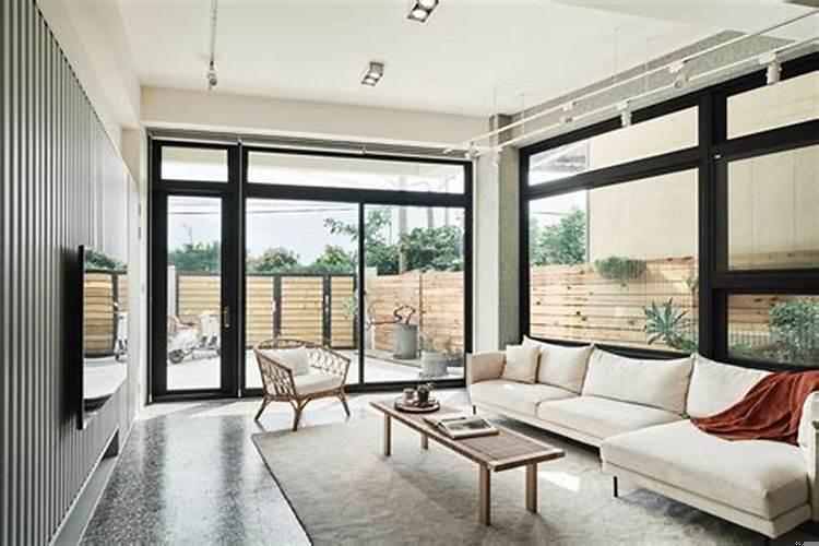 客厅南面有两个窗户好不好