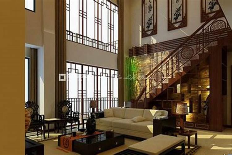 别墅楼梯放在房子的哪边好