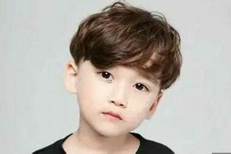 梦见已故的父亲在棺材里又活过来，做梦梦见父亲躺在棺材里