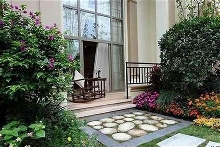 门前左右都有大树好不好