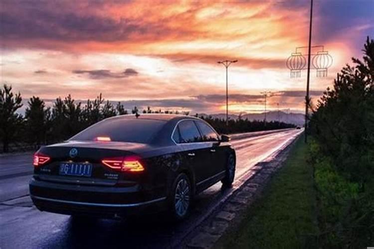 梦到车子不见了周公解梦(梦见自己轿车丢了到处找不到什么意思)