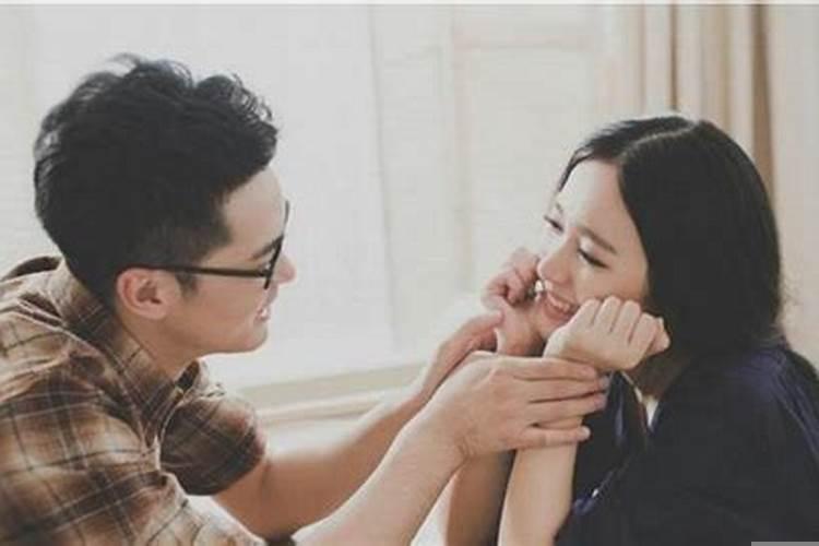 梦见和自己老婆亲热是什么意思？梦见老婆的预兆是什么