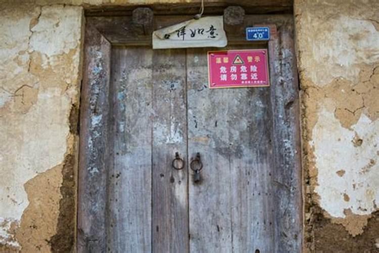 梦见和自己老婆亲热是什么意思？梦见老婆的预兆是什么