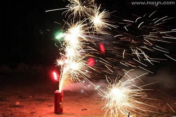 梦见放烟花爆竹好不好?梦到到处都在放鞭炮