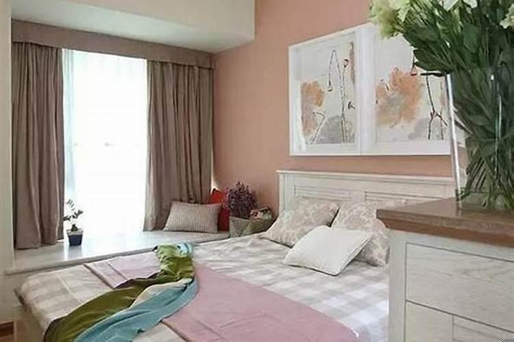 一间房子两个门正对着好吗