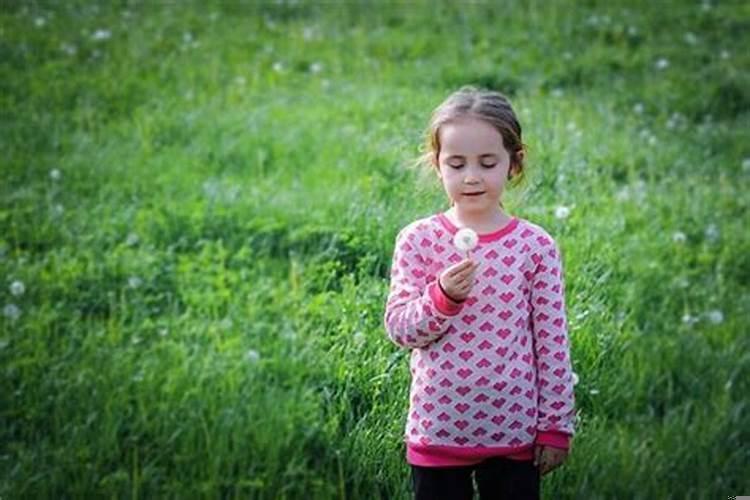 梦到小侄女是什么意思？梦见前男友的侄女是什么意思