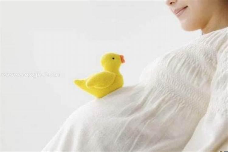 梦见前妻和她妈妈是什么兆头？梦到前妻妈妈