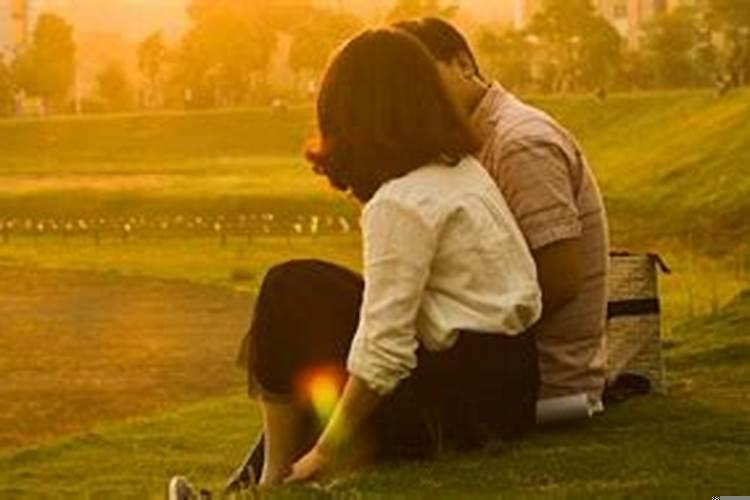 梦到和前任复合是怎么回事呢？连续几天梦到前任跟别人在一起