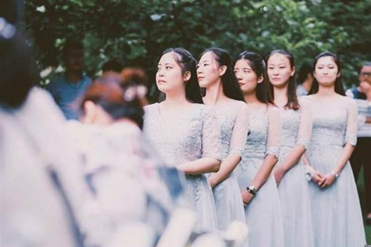 梦见当伴娘是什么预兆呢?梦见朋友结婚我当伴郎
