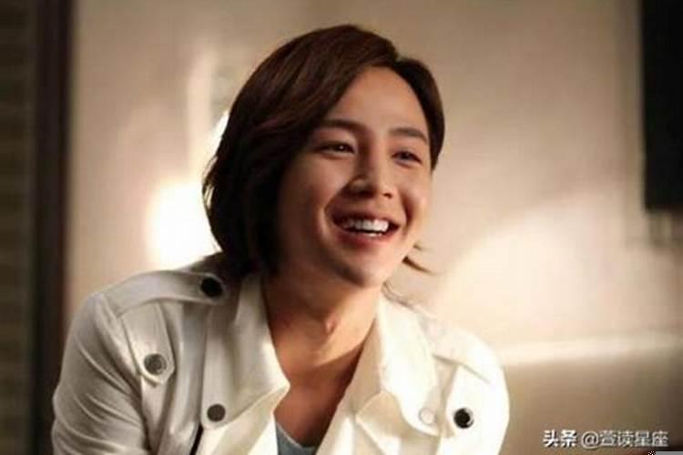 双鱼女喜欢你的小动作,双鱼座男生喜欢什么姿势的女生