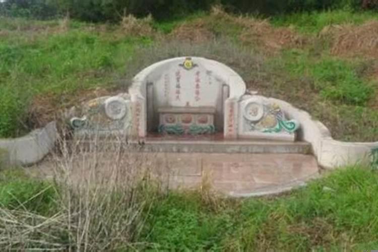 写字楼办公桌摆放