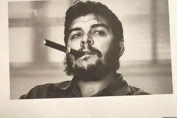 如果一个穷人突然有了钱会怎样