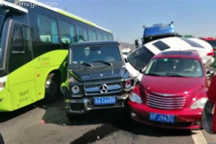 梦见车祸是什么预兆解梦？梦到车祸啥意思