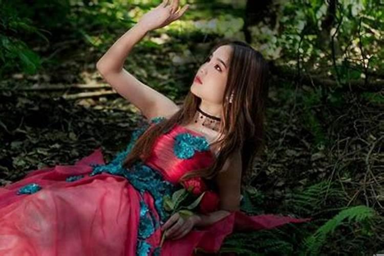 每个女人都有婚外情