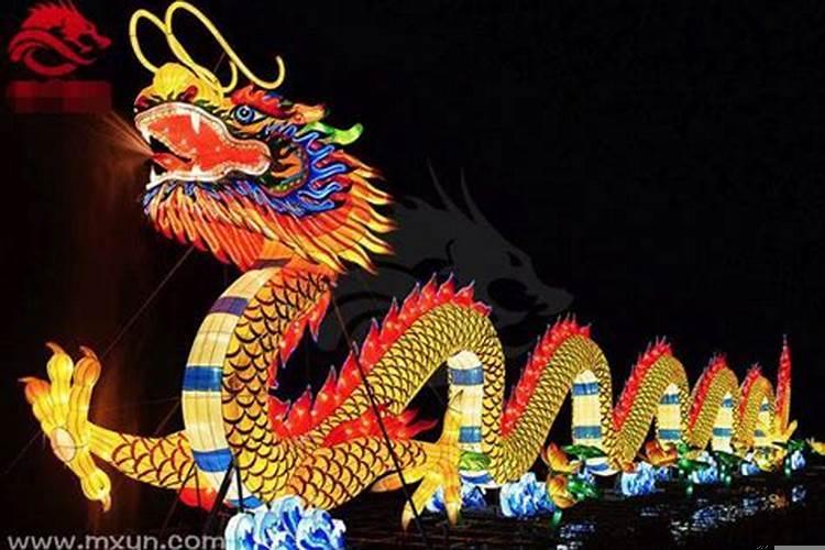 女性梦见龙吃人预示什么