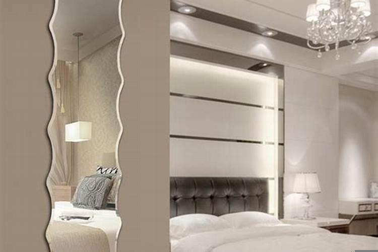 卧室里的镜子对着卧室门好不好呀