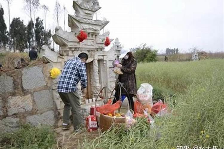 一月不上两次坟的风俗是什么原因