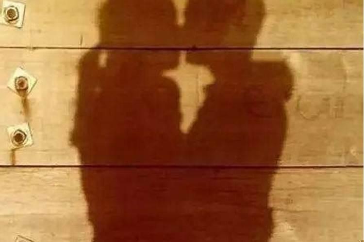 老公跟异性说老婆不好什么心理