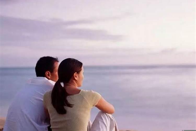 性格开朗随和的女生