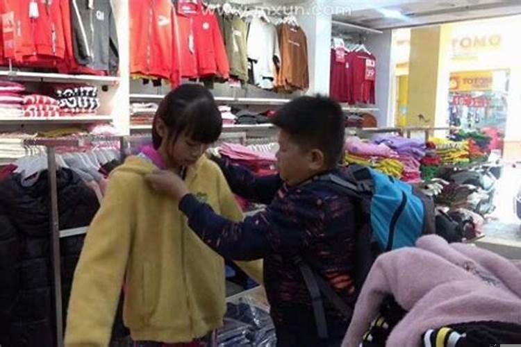 梦见和家人吵架我哭了