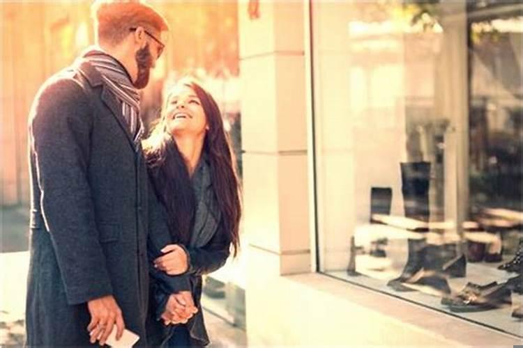 梦见爱人跟人跑了