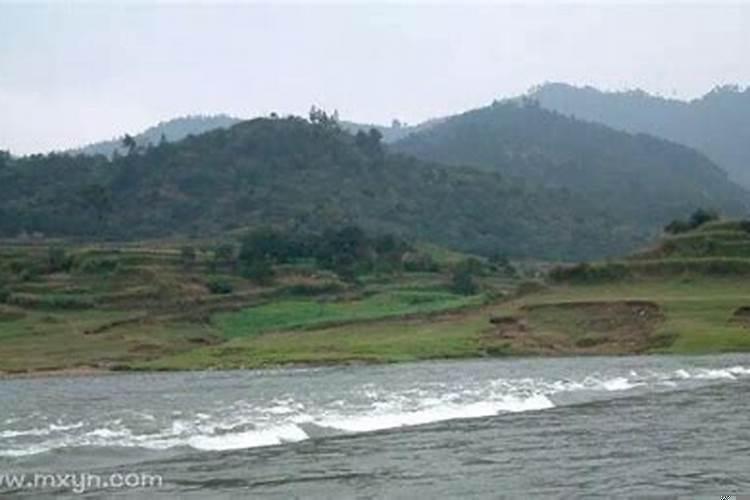 梦到和父亲吵架离家出走