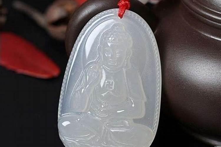 猪年佩戴什么生肖最好