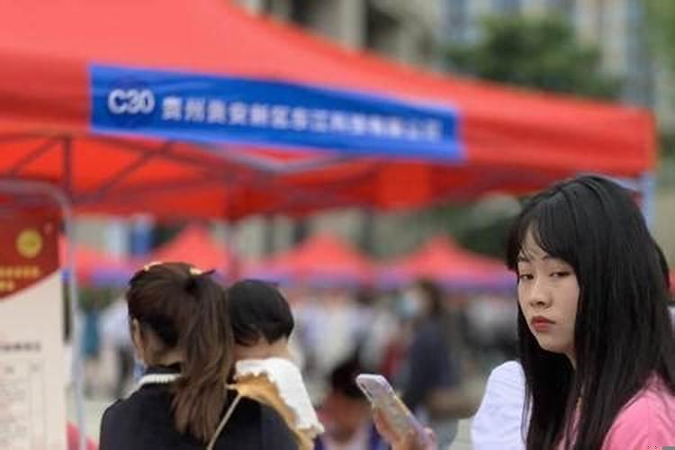 2011年出生的是零零后吗