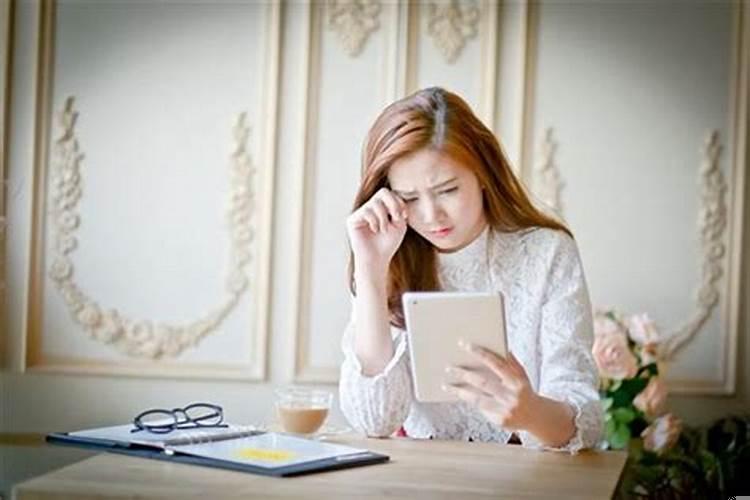 梦见打听前夫的事情