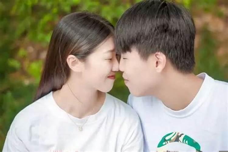 哪个星座男痴情