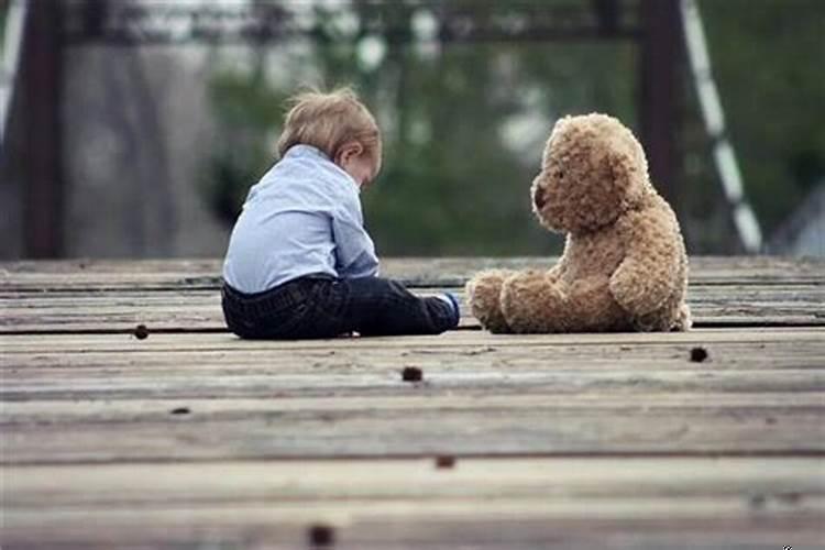 女孩子梦到男孩子是什么意思