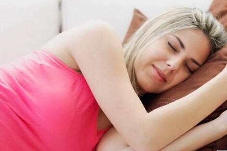 梦见表妹流产了，有很多的血