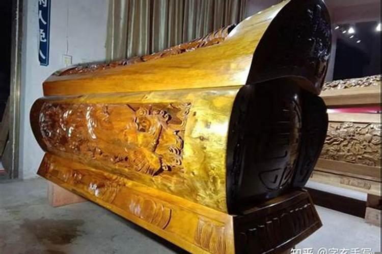 梦见棺材是什么意思