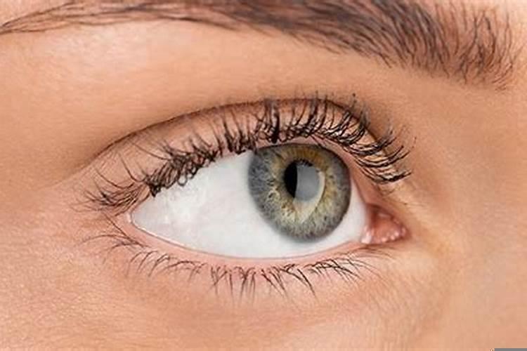 女人多大眼角有细纹