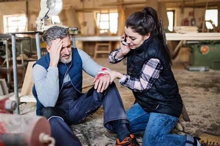 梦见一个中年男人是什么意思