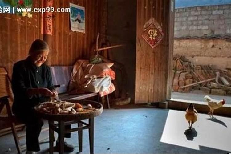 梦见死去的人又活了在棺材里