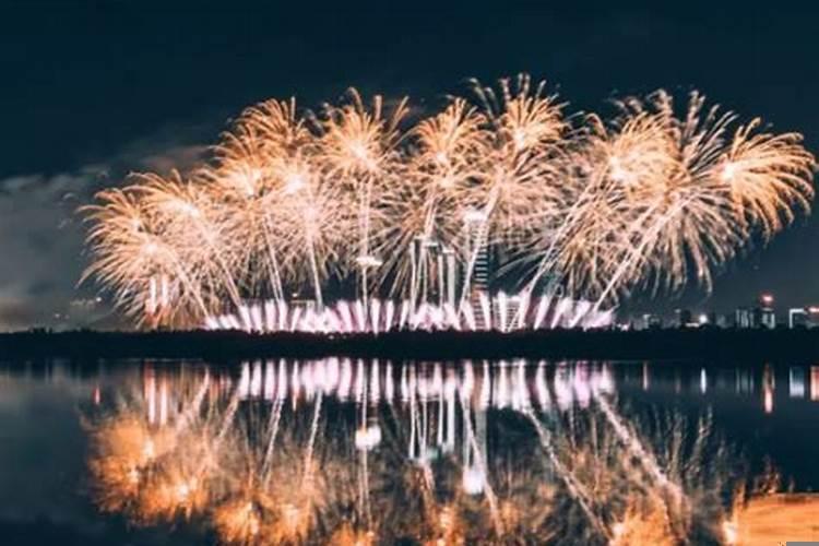 梦见放烟花是什么征兆下雨