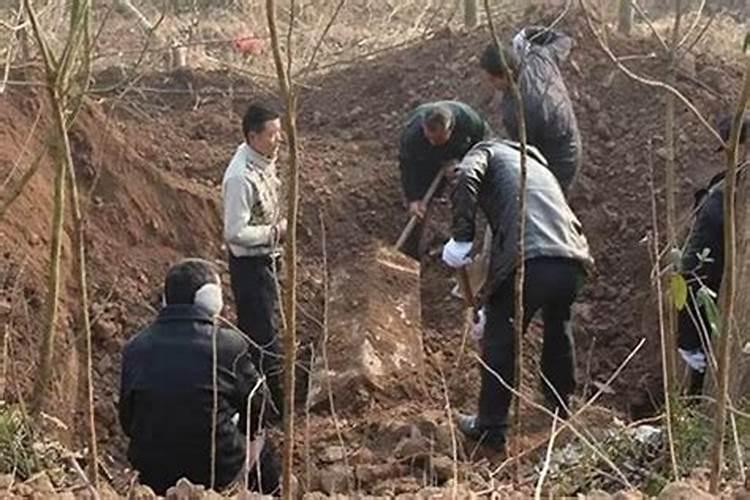 为爷爷奶奶迁坟的禁忌是什么