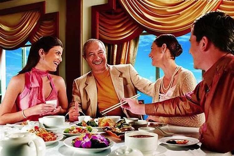 梦见家里请客吃饭有什么寓意吗