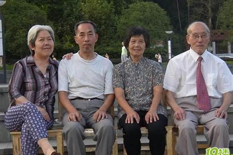 梦见陪舅舅喝酒